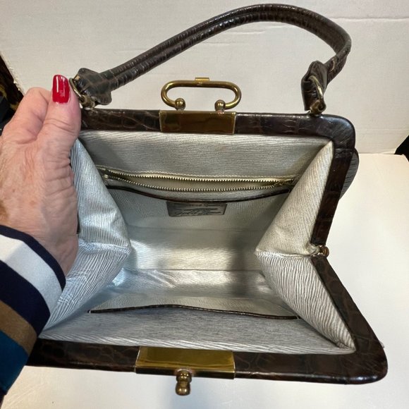 Vintage Gold Line 1960's genuine alligator handbag - Picture 12 of 13